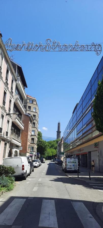 Cosy And Calm In Grenoble City Heart With Free And Large Parking Q-Park Chavant エクステリア 写真